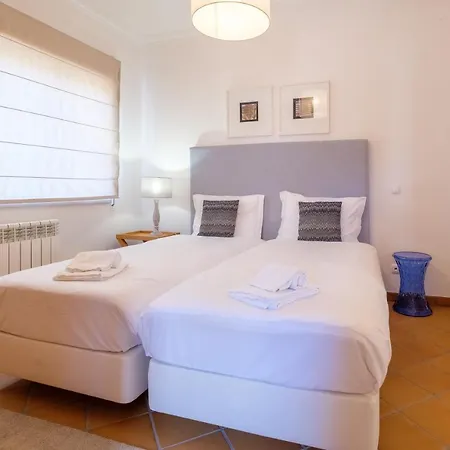 Townhouse Leonor De Aragao Holiday home *