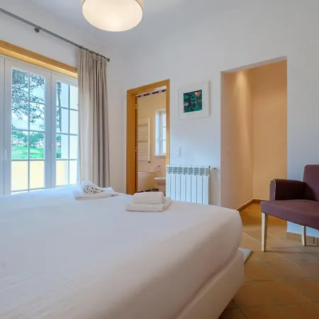 Townhouse Leonor De Aragao Holiday home Praia del Rei